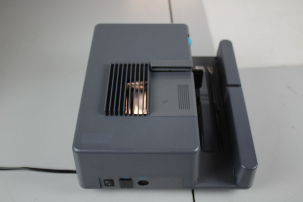 Image of Kindermann & Co Elite Jaguar 35mm Slide Projector 8002-28 230V 