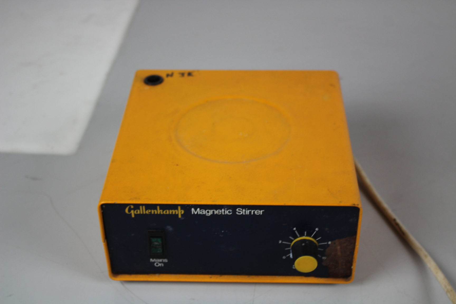 Image of Gallenkamp Magnetic Stirrer for spares or repair Laboratory Lab Equipment