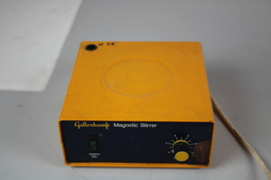 Thumbnail image of Gallenkamp Magnetic Stirrer for spares or repair Laboratory Lab Equipment
