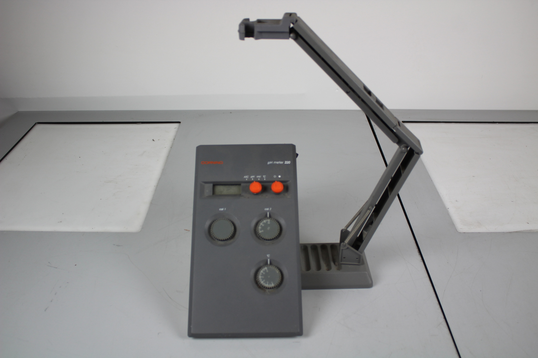 Image of Corning pH Meter 220 9V DC Laboratory Lab Equipment