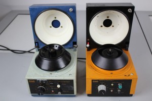Thumbnail image of Lot of 2 MSE Micro Centaur Benchtop Laboratory Lab Centrifuges 