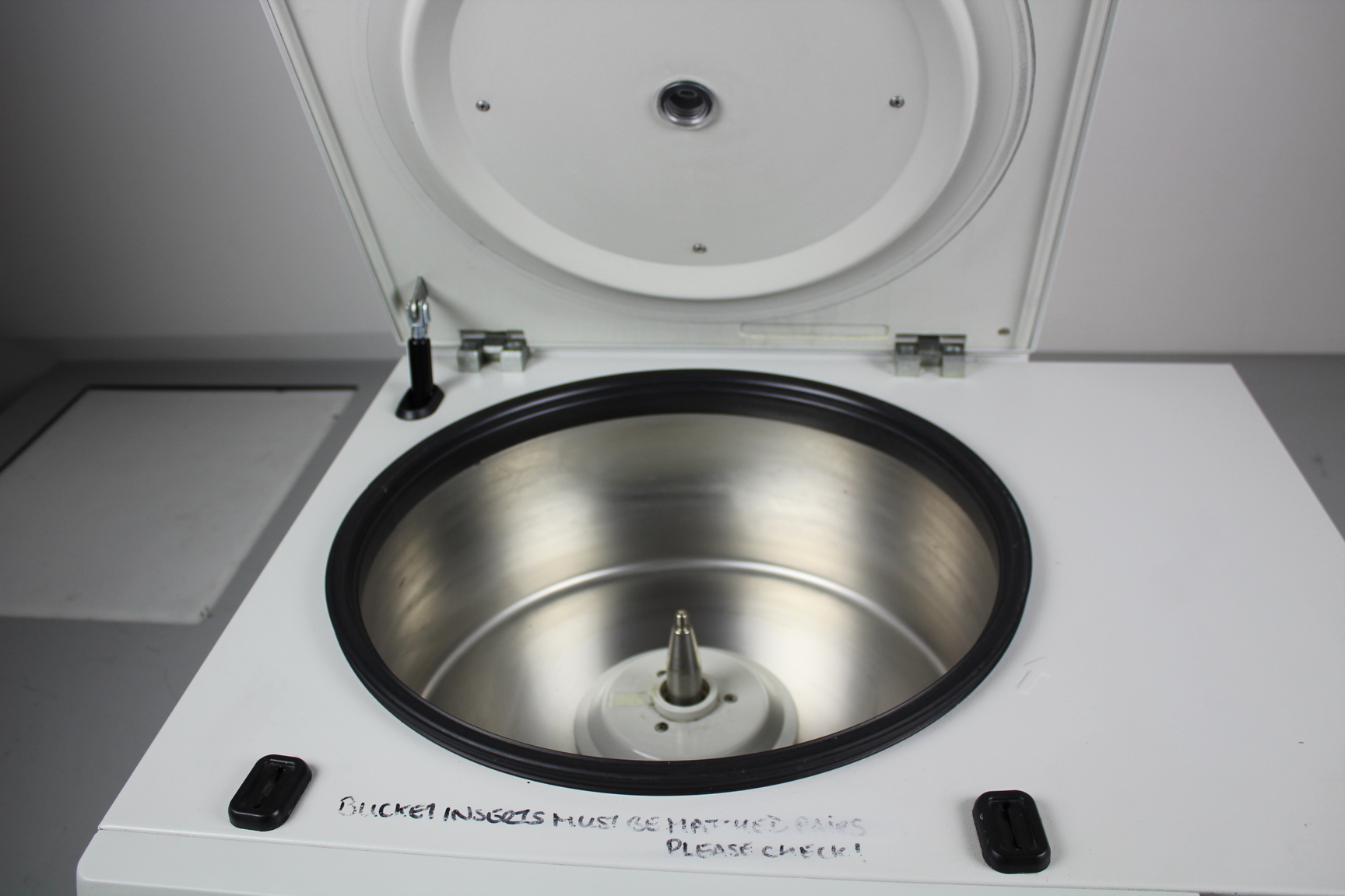 Image of Eppendorf Centrifuge 5810R ,Bucket Rotor, Benchtop, Spares repairs
