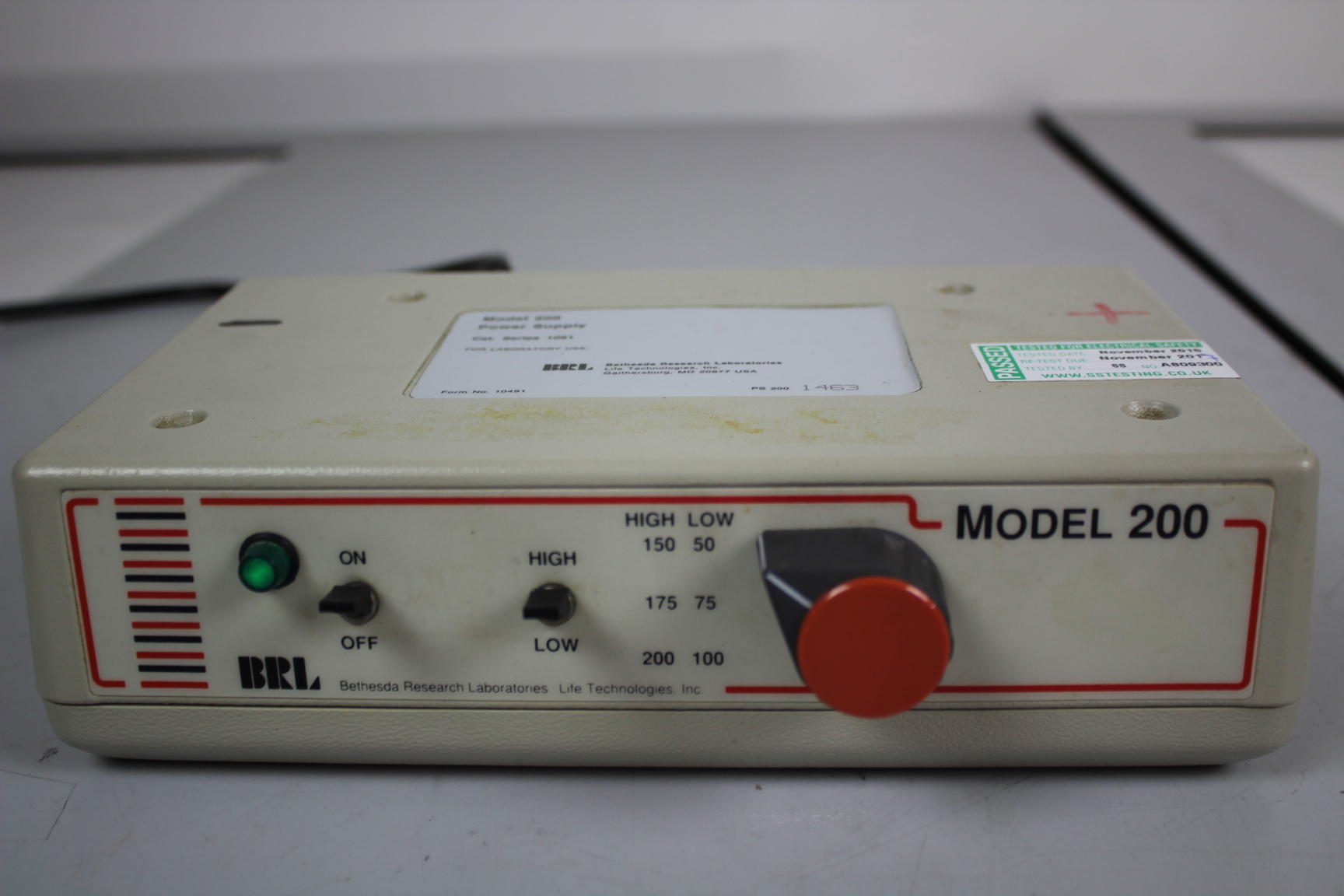 Image of Belthesda Research Laboratories BRL Model 200 Lab Power Supply 50-200         