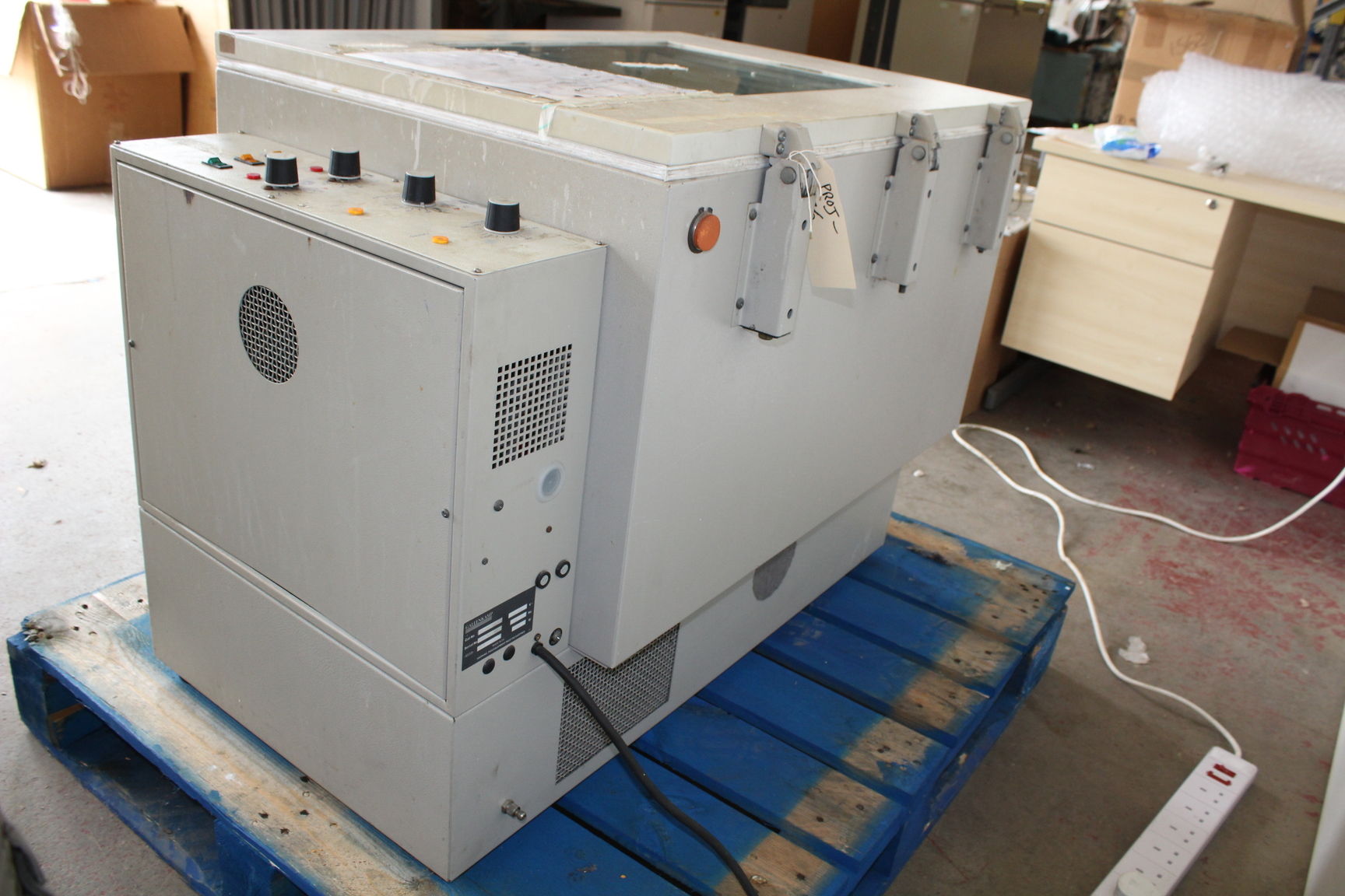 Image of Sanyo Gallenkamp Orbital Incubator IOC400 XX1C