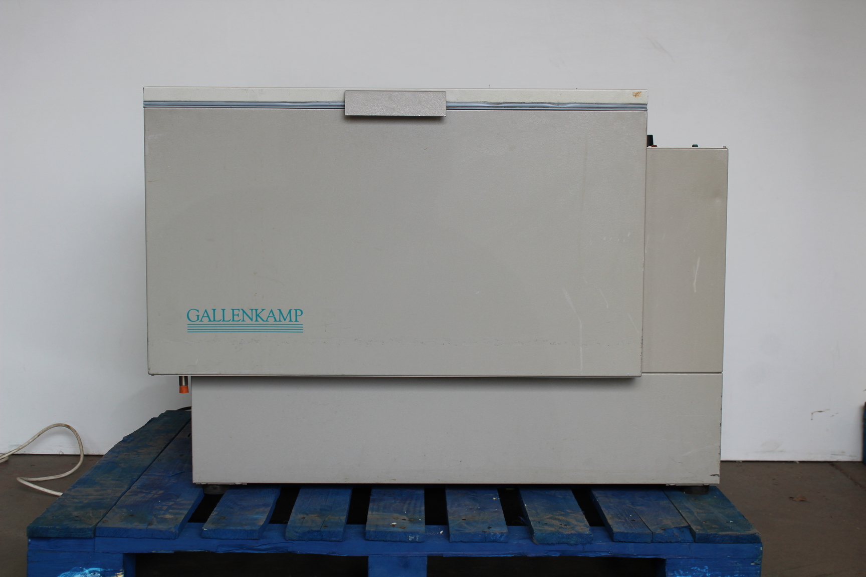 Image of Sanyo Gallenkamp Orbital Incubator IOX400 XX1C
