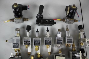 Thumbnail image of Various Pneumatic Flow Controllers Joblot