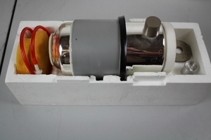 Thumbnail image of Mettler Toledo Dewar Flask With Fittings in original packing and box.