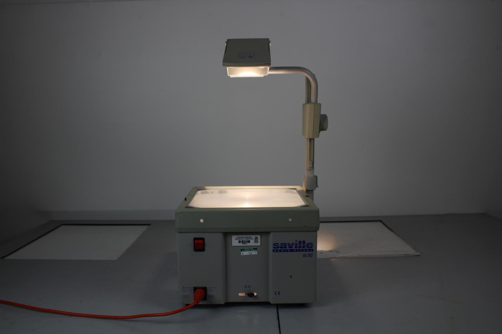 Image of Saville Audio Visual Ed 202 Over Head Projector