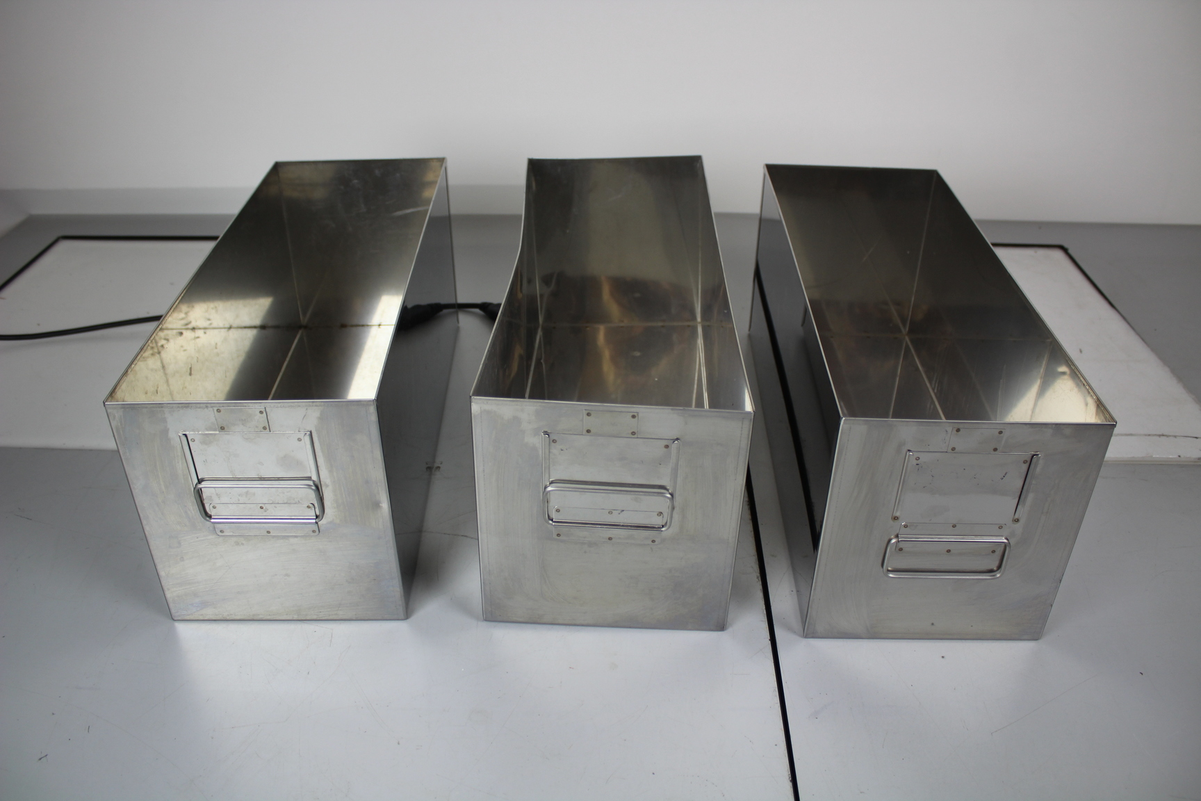 Image of Set of 3 Aluminium Planters Plant Pots 47 x 18 x 20 cm handle, upcycled