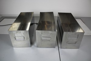 Thumbnail image of Set of 3 Aluminium Planters Plant Pots 47 x 18 x 20 cm handle, upcycled