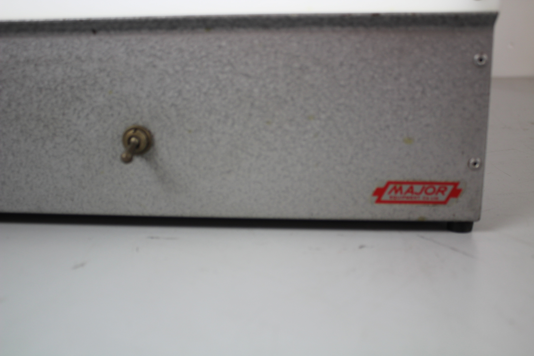 Image of Major Equipment Light box
