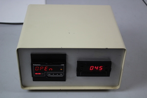 Thumbnail image of Control Unit Incorperating Dynisco 1390 Temperature Indicator