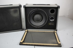 Thumbnail image of Pair of Cliff PA DJ Speakers with wall mounts