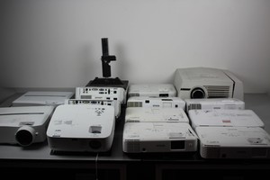 Thumbnail image of Job Lot of 15 LCD Projectors Faulty Epson Nec Mitsubishi 