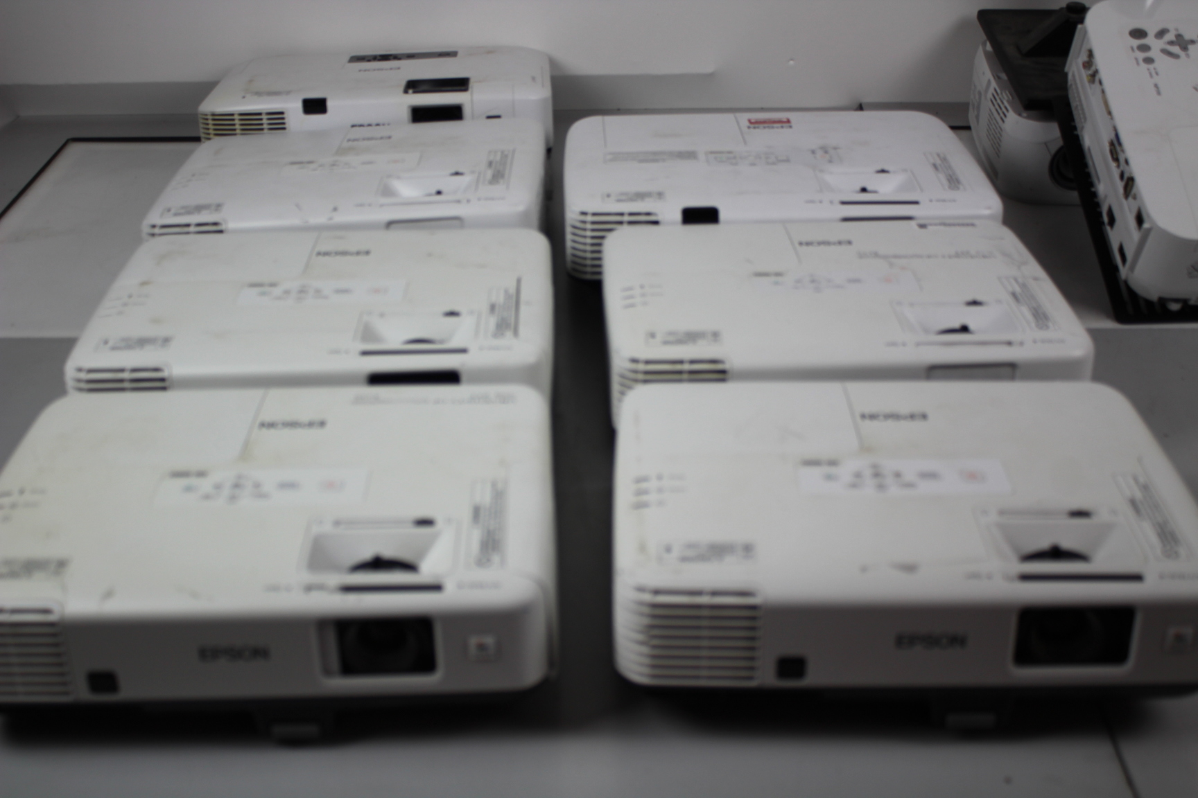 Image of Job Lot of 15 LCD Projectors Faulty Epson Nec Mitsubishi 