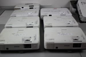 Thumbnail image of Job Lot of 15 LCD Projectors Faulty Epson Nec Mitsubishi 