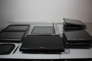 Thumbnail image of Job Lot 13 Faulty Screens Smart Sympodium Interactive Pen Display Samsung TV