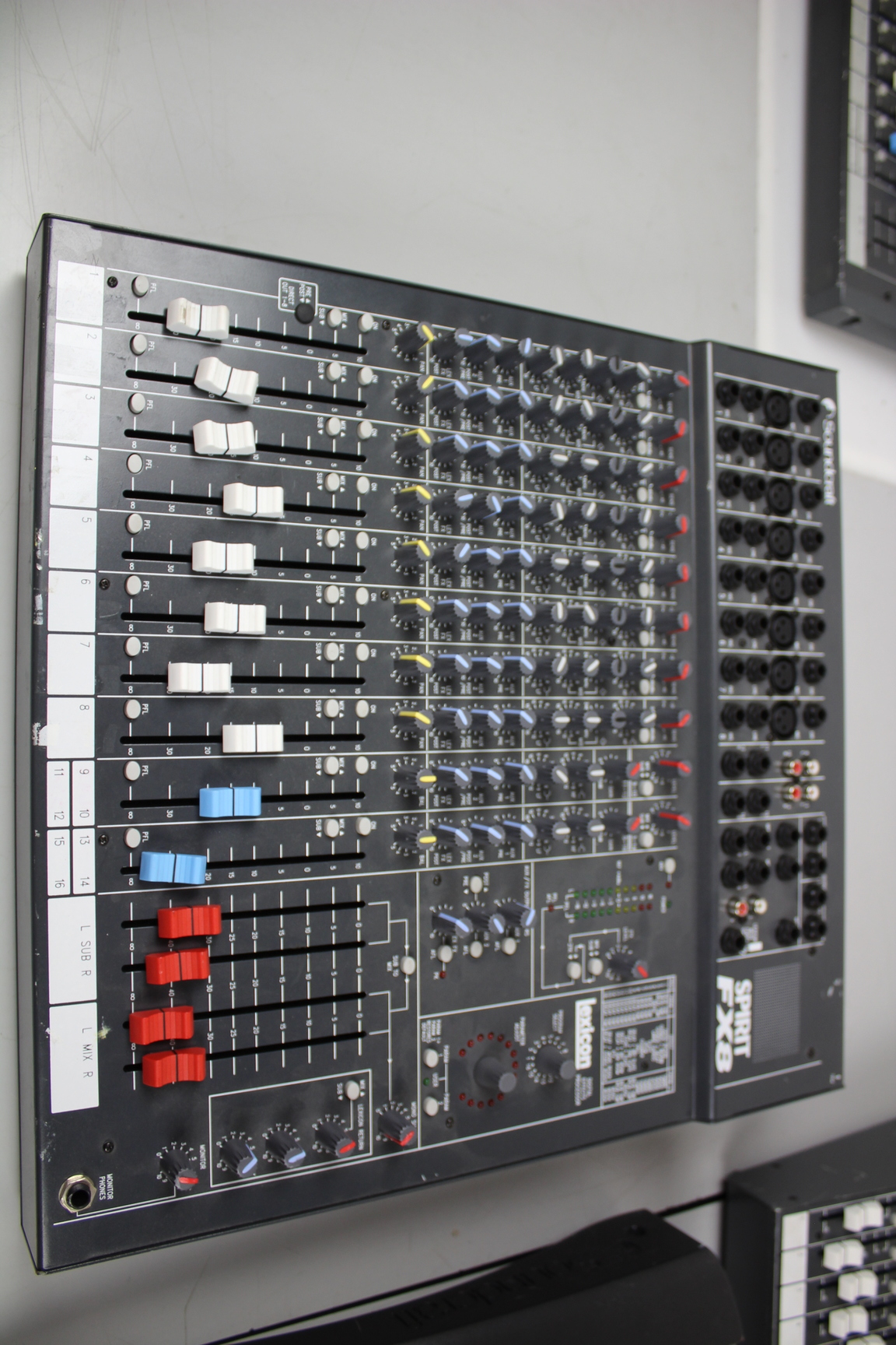 Image of Job Lot 4 Ass Soundcraft Mixing Audio Equipment Faulty Spirit FX16 FX8 E8 Folio