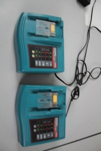 Thumbnail image of 2 x Makita BHR200 Drills, 1 x BH2420 Battery Pack & 2 x DC24WA Faulty 