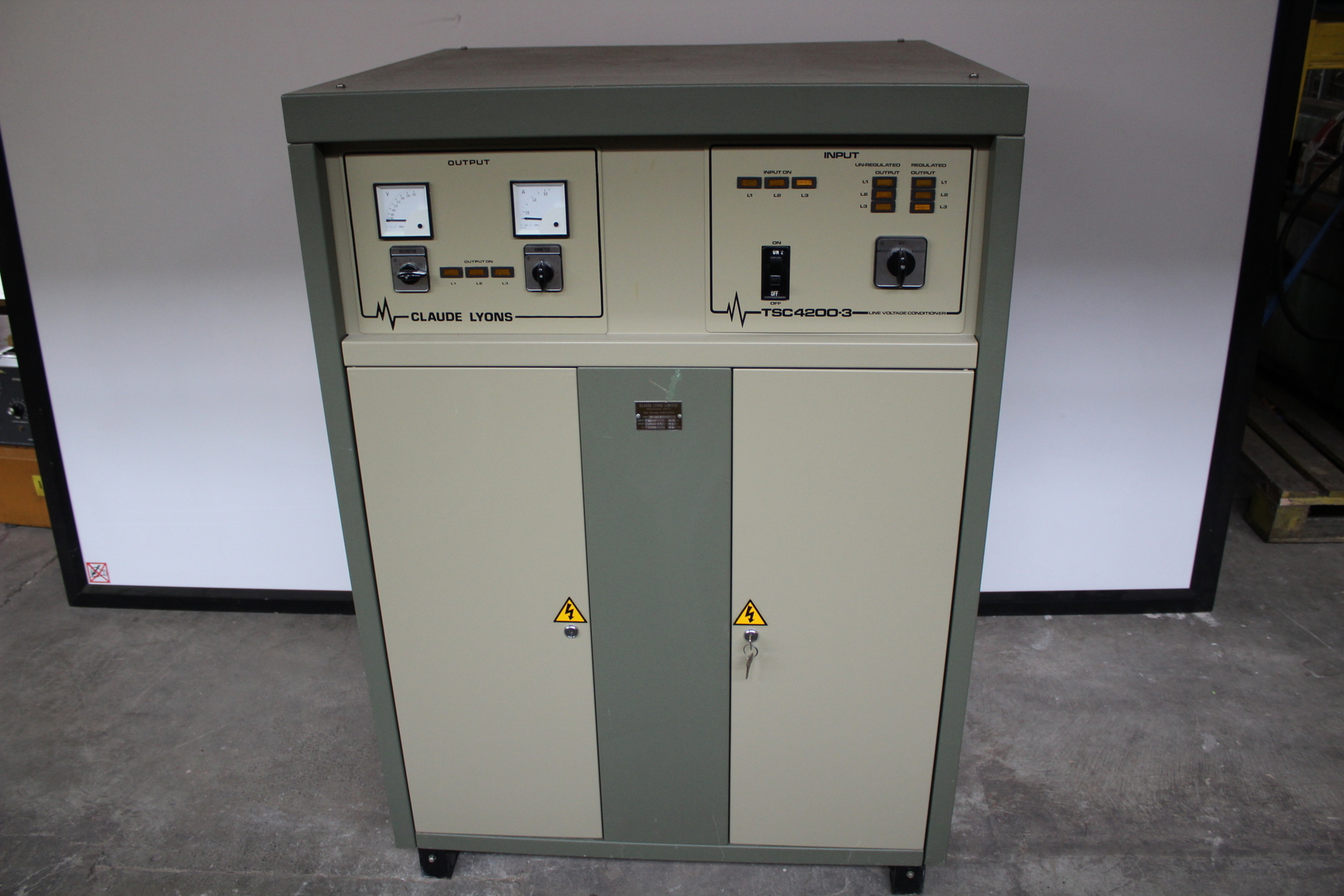 Image of Claude Lyons Line Voltage Conditioner