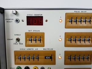 Thumbnail image of Digitimer Pulse Generator 4030 D4030 Lab