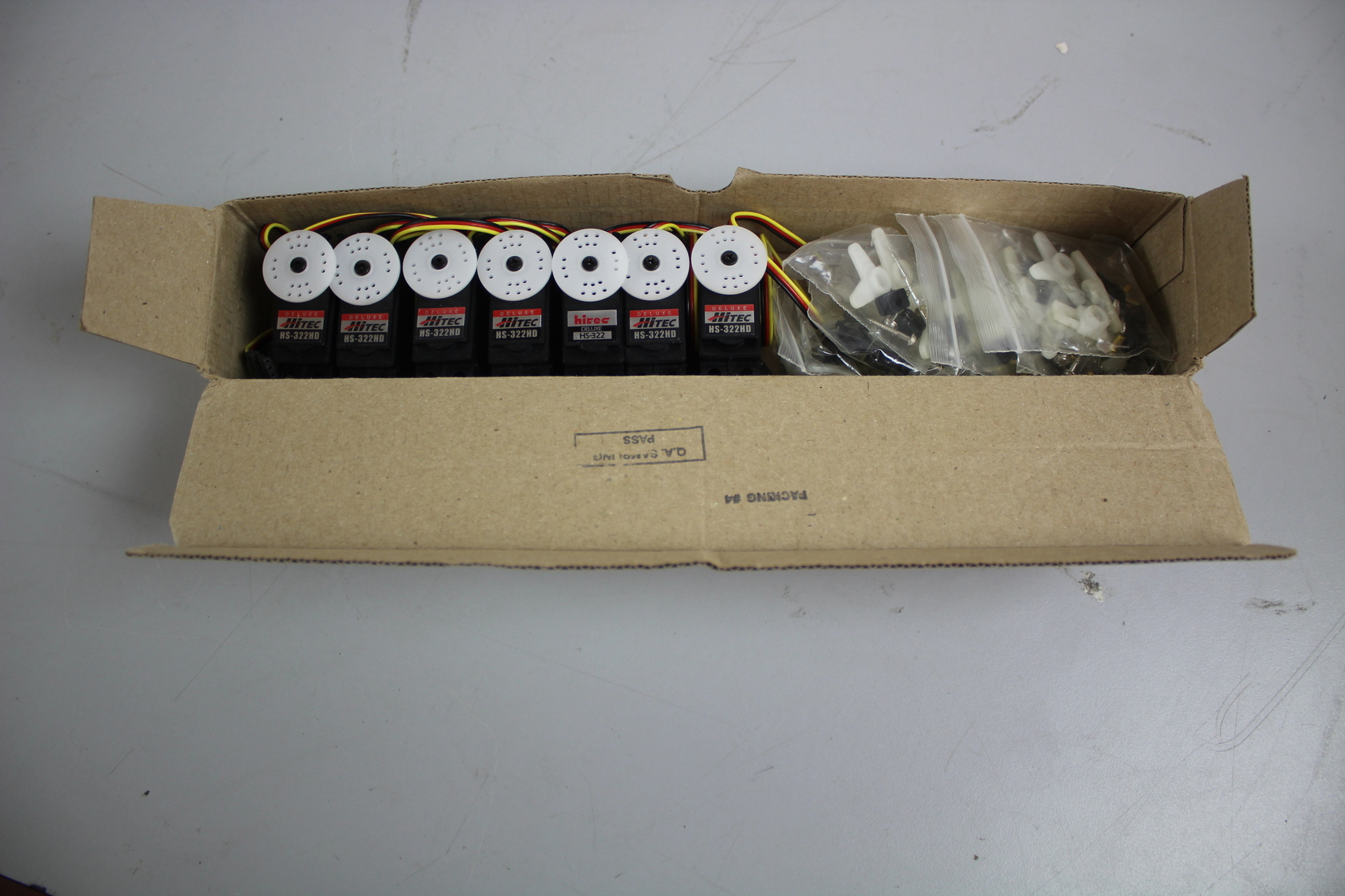 Image of Joblot HiTec HS-322HD Deluxe Servo Karbonite Gear x 7, Brand New.
