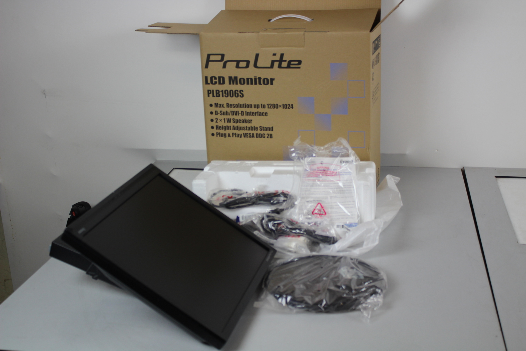 Image of Liyama Prolite PLB1906S LCD Monitor,Brand New and Boxed.