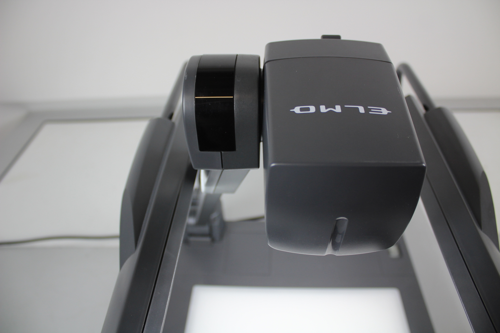 Image of Elmo HV-5600HG Visual Presenter,Overhead Projector.