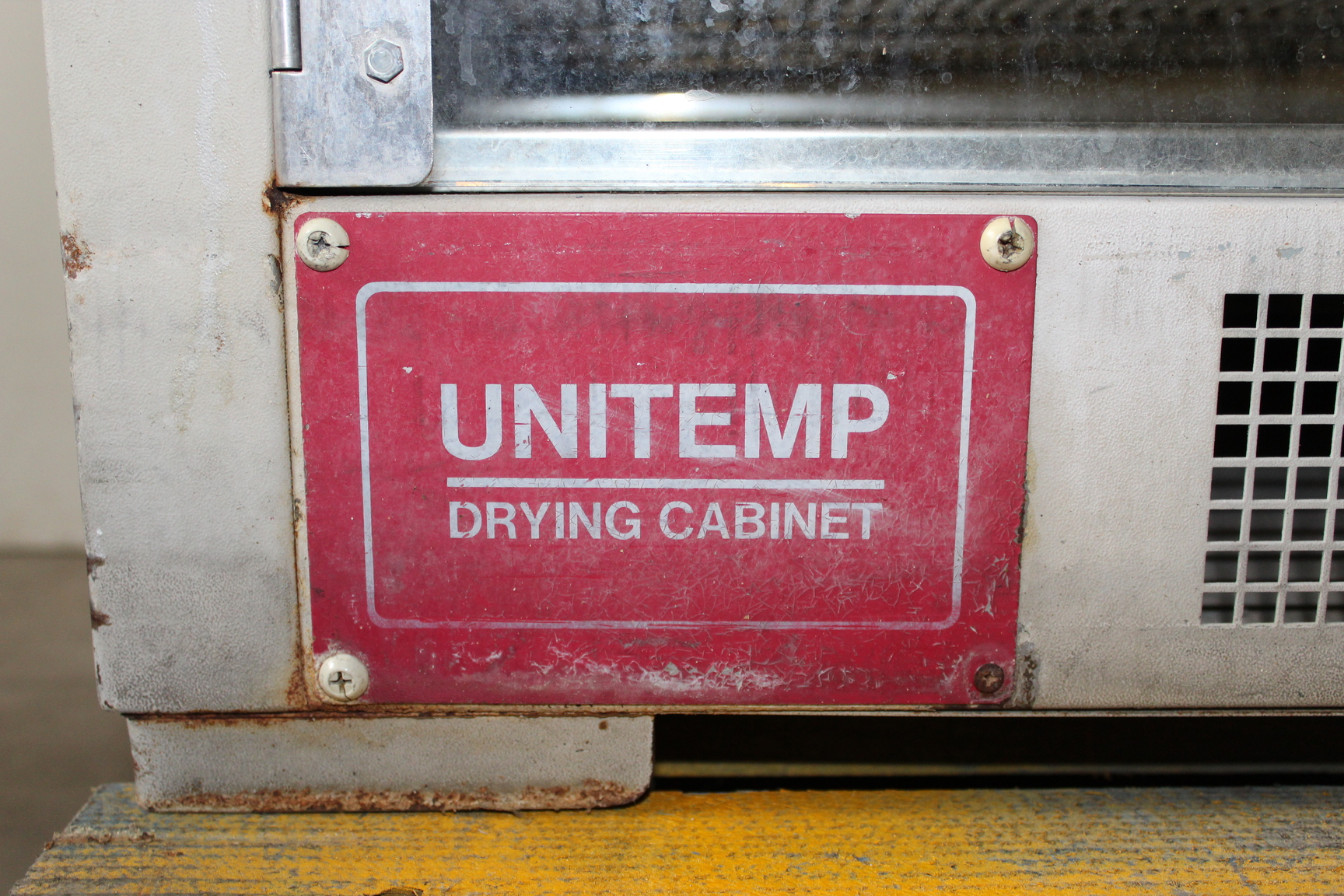 Image of Unitemp LTE Scientific Glassware Drying Cabinet