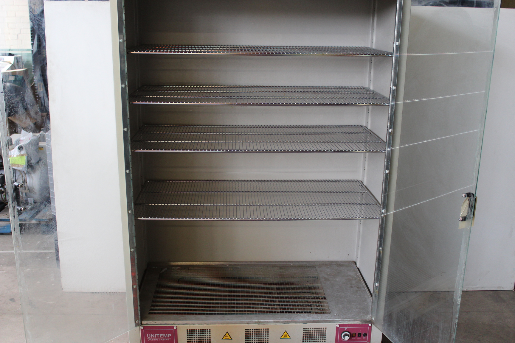 Image of Unitemp LTE Scientific Glassware Drying Cabinet