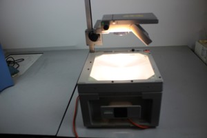 Thumbnail image of Liesegang trainer deluxe 400 Overhead Projector