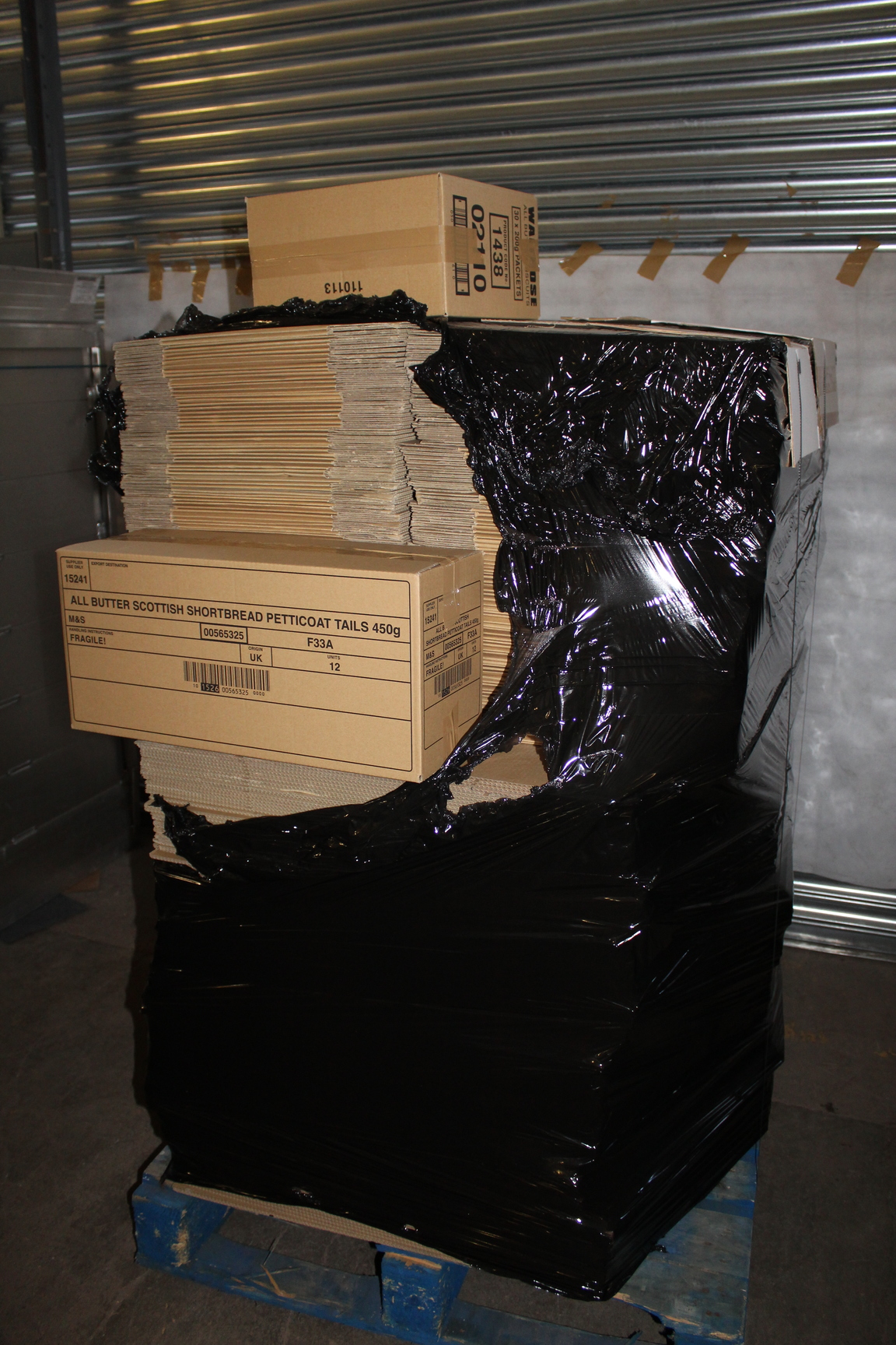 Image of Job Lot of Approx 850 Single Wall Cardboard Boxes in Two Dimensions