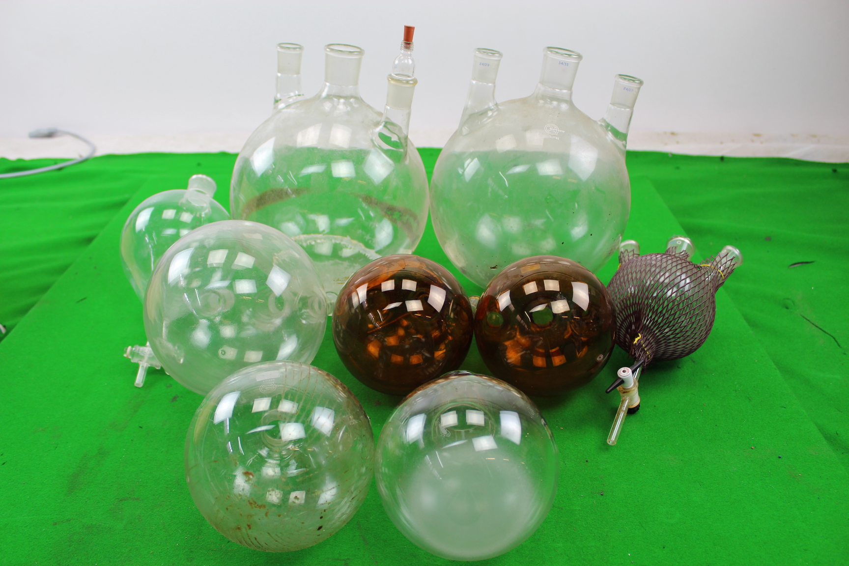 Image of Round Bottom and 3 Neck Glass Flasks Lab Glassware