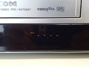 Thumbnail image of DAEWOO DVD RECORDER + VCR DF-4500P VHS Player