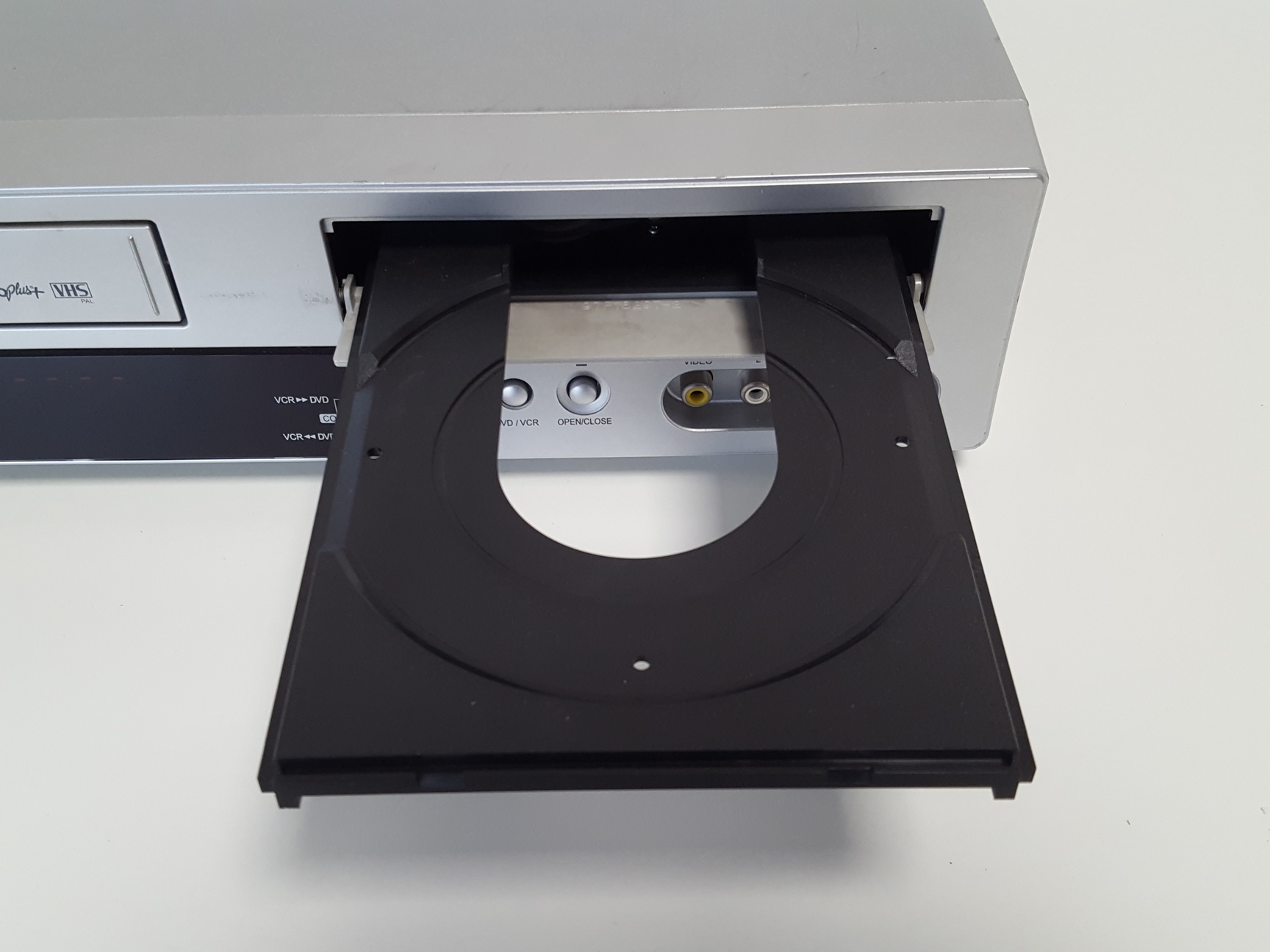 Image of DAEWOO DVD RECORDER + VCR DF-4500P VHS Player