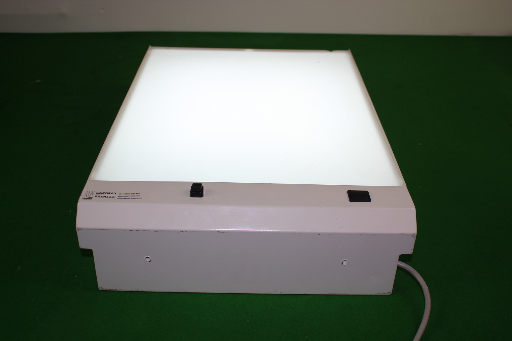 Image of Warday Premise Model UVI Lightbox, X-Ray Viewing 46x36 cm light area