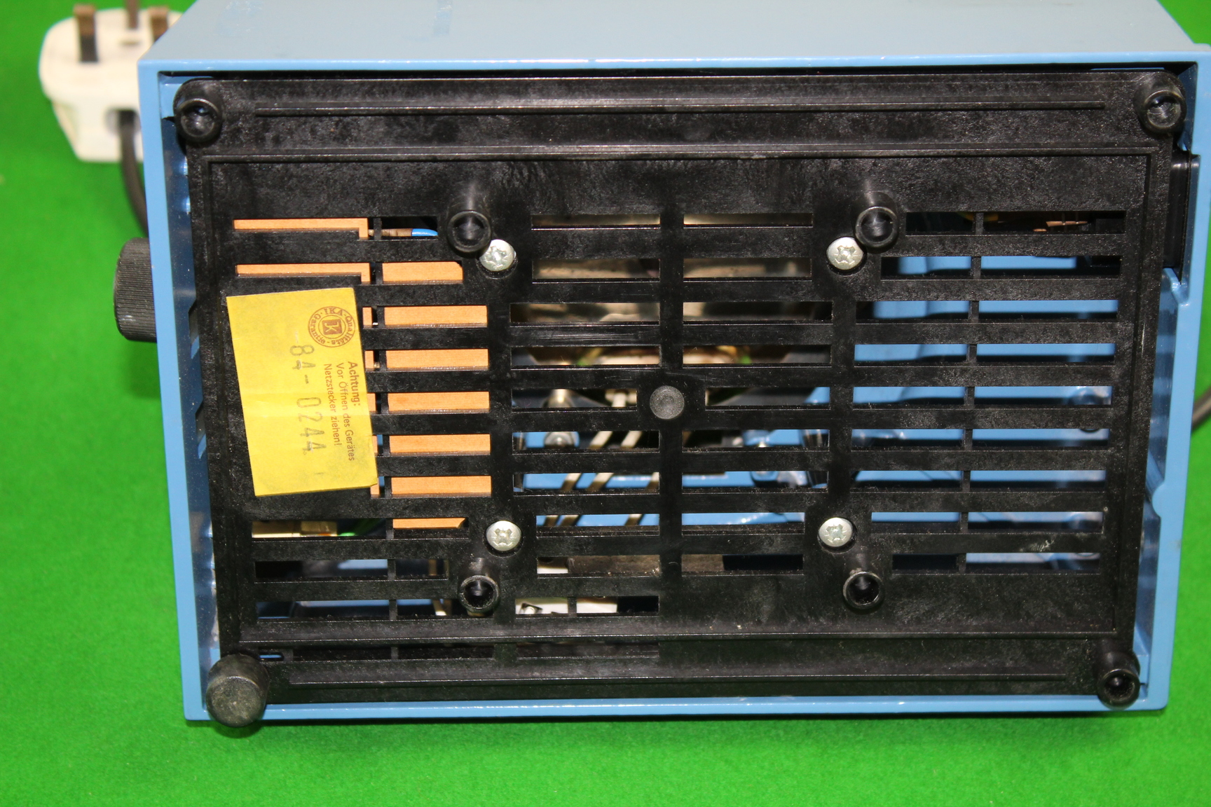 Image of 4 x  IKA Labortechnik - Heating Plate HCT IKATHERM 300 Degrees Temperature 800W 