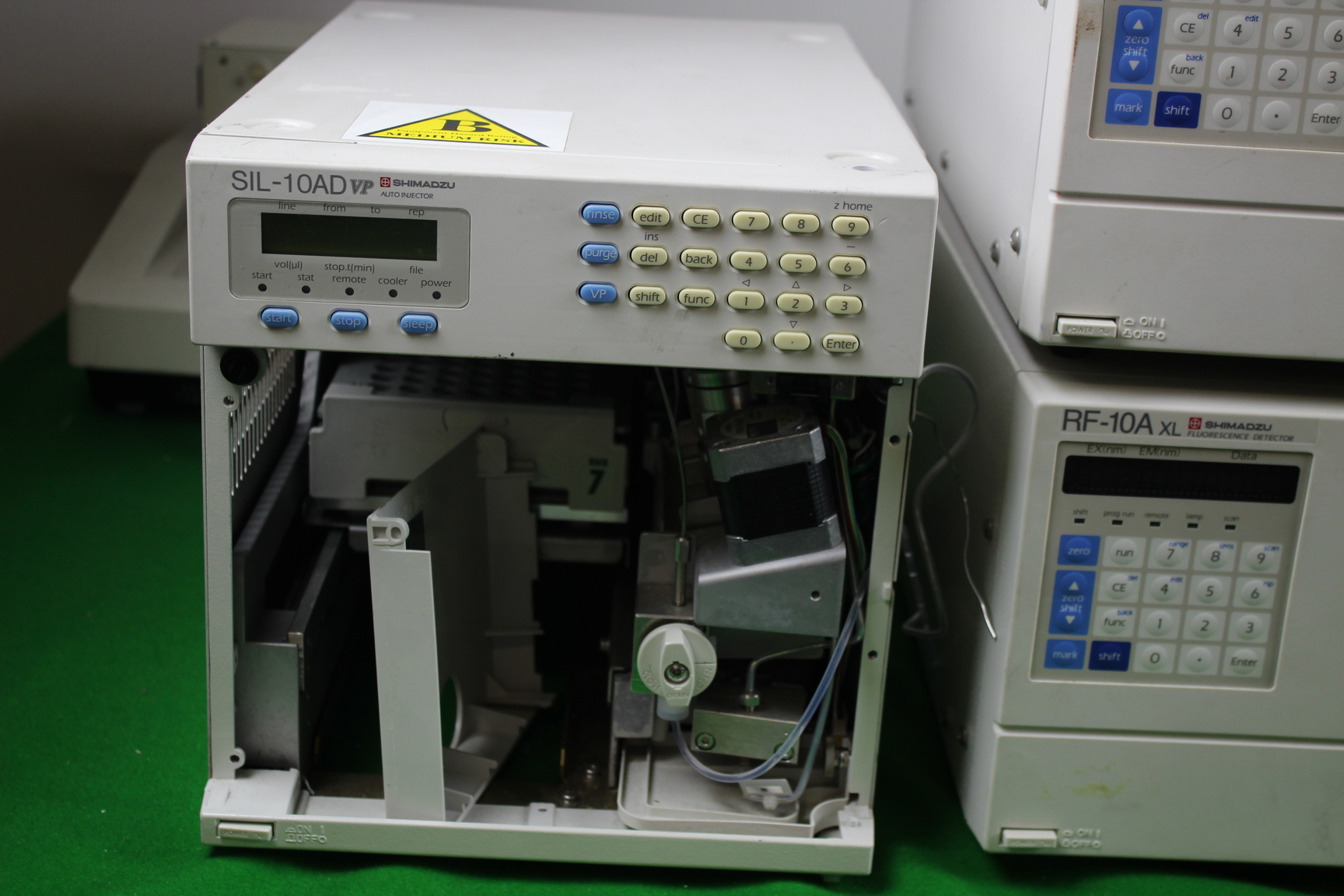 Image of Job lot Shimadzu Lab Equip SIL-10AD VP FF-10A XL SCL-10A VP DGU-14A FCV-10AL 