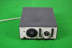 Thumbnail image of Brookdeal Signal Source Type 472
