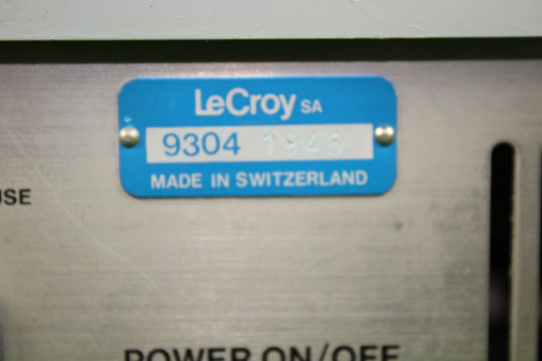 Image of LeCroy 9304A Quad 200 MHz 4-Channel Oscilloscope 100MS/s 50 Kpts/ch 