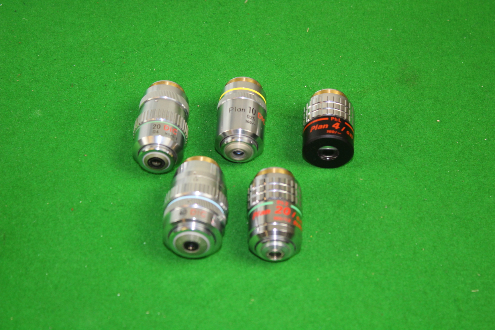 Image of Nikon Diaphot Inverted Microscope with Narishige Micromanipulators