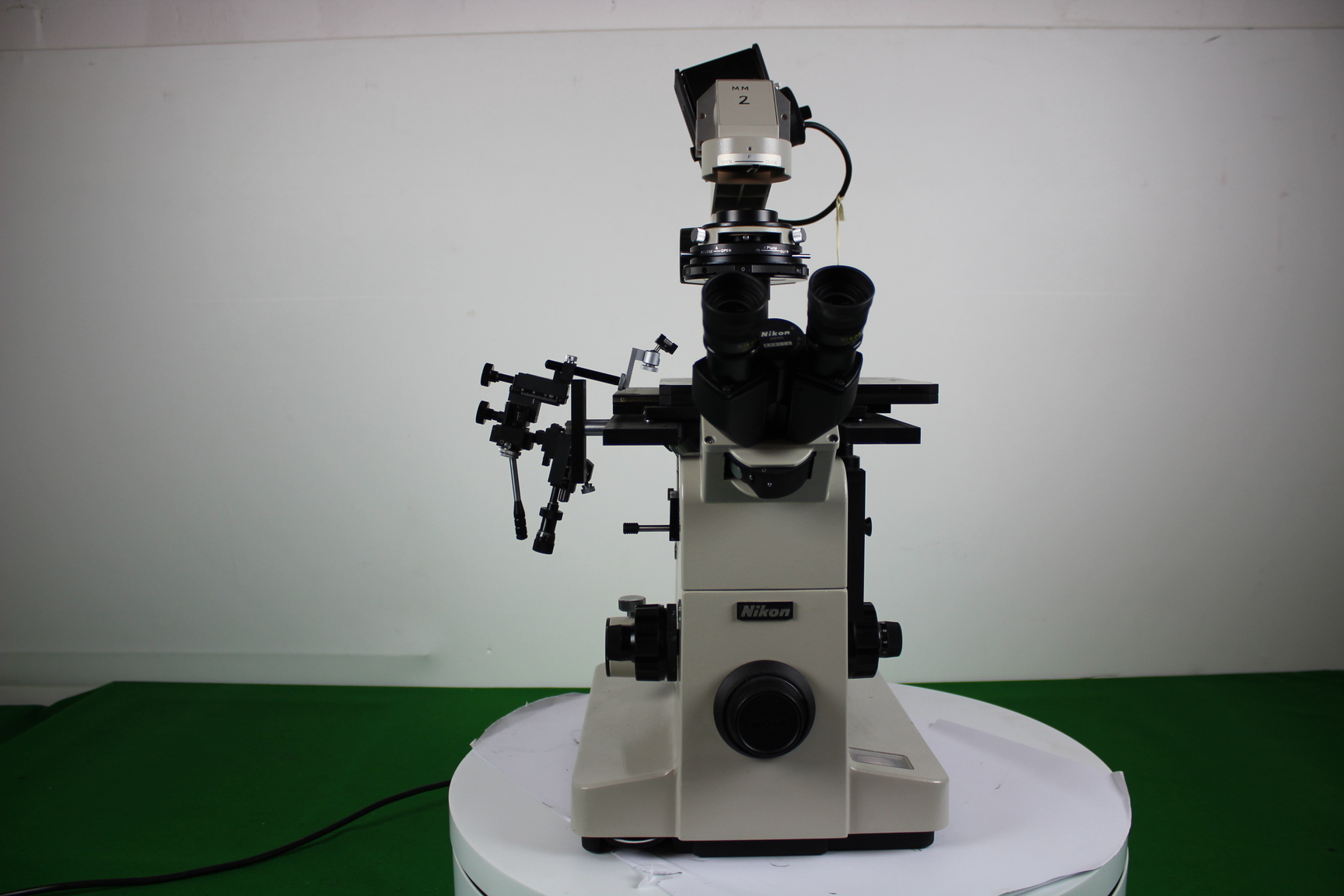 Image of Nikon Diaphot Inverted Microscope with Narishige Micromanipulators