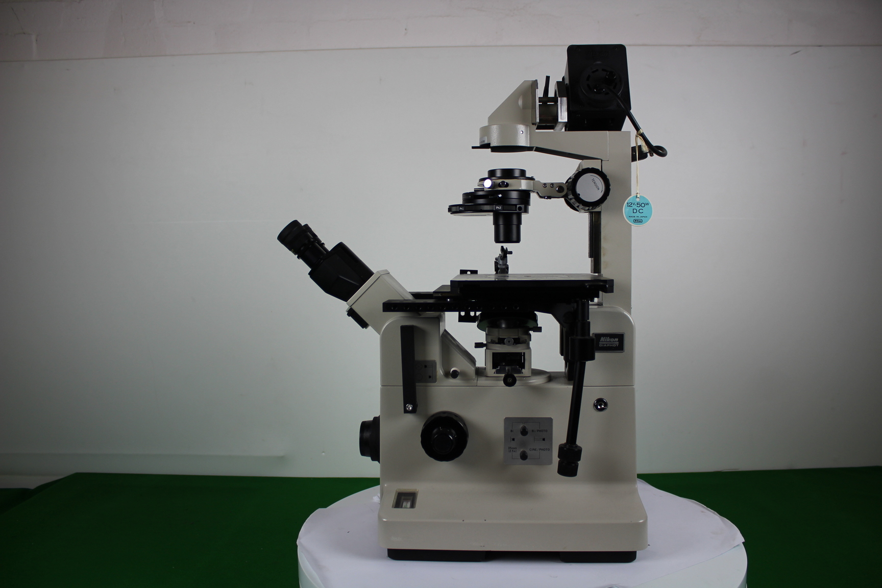Image of Nikon Diaphot Inverted Microscope with Narishige Micromanipulators