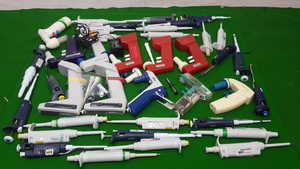 Thumbnail image of Job Lot Of 35+ Pipettes, Eppendorf, Gilson + more
