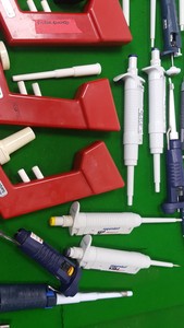 Thumbnail image of Job Lot Of 35+ Pipettes, Eppendorf, Gilson + more