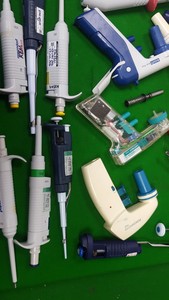 Thumbnail image of Job Lot Of 35+ Pipettes, Eppendorf, Gilson + more