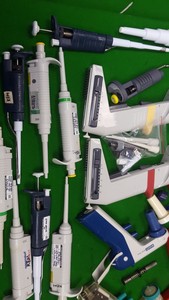 Thumbnail image of Job Lot Of 35+ Pipettes, Eppendorf, Gilson + more
