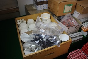 Thumbnail image of Job Lot Teaching Laboratory Lab Glassware Schools Chemistry Flasks Test Tubes
