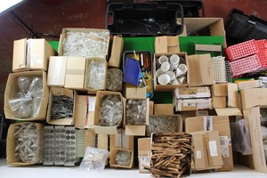 Thumbnail image of Job Lot Teaching Laboratory Lab Glassware Schools Chemistry Flasks Test Tubes