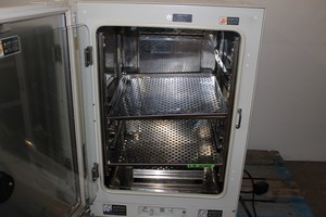 Thumbnail image of Sanyo CO2 Incubator MCO-18AIC